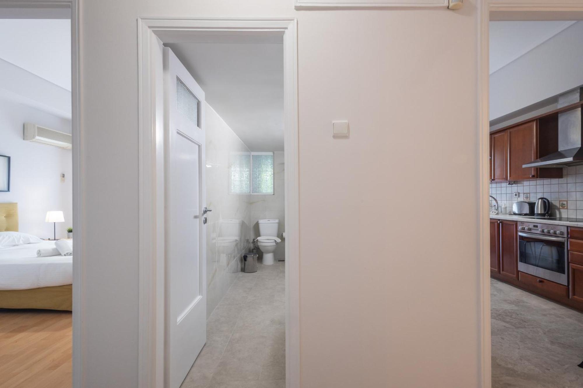 אתונה Lovely Apartment In Psychiko - Renovation May 2025 מראה חיצוני תמונה